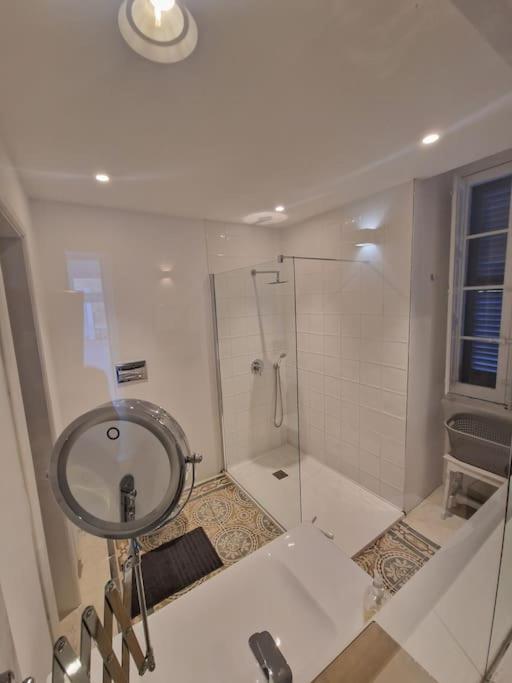 No 60, 2Nd Floor, Centrally Located, Fully Equipped Studio Apt フロリアーナ エクステリア 写真