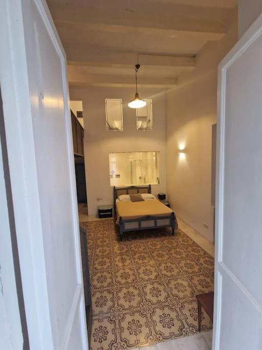 No 60, 2Nd Floor, Centrally Located, Fully Equipped Studio Apt フロリアーナ エクステリア 写真